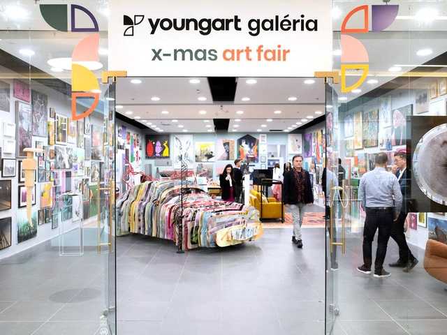 Megnyitott a youngart x-mas art fair a MOM Parkban