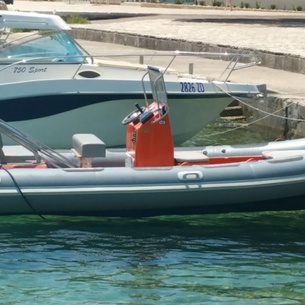 Ris 599, Powerboat