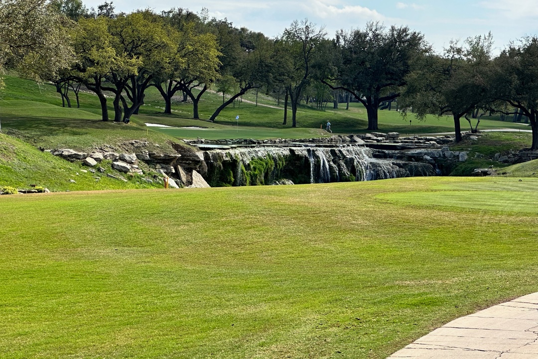 The Hills & Flintrock Falls: Gated Golf Living Near Lake Travis
