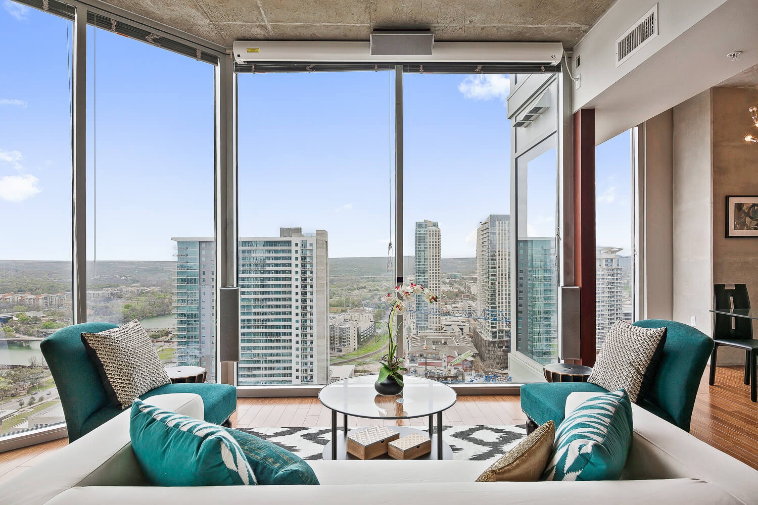 The Austonian Platinum Realty