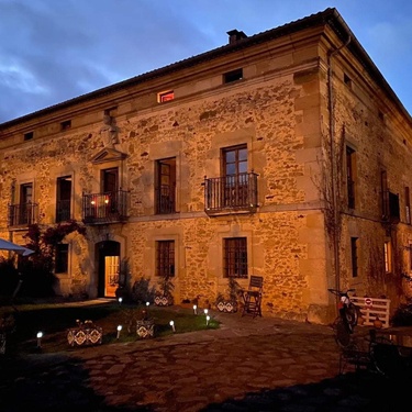 Wedding Reception: El Palacio del Tejo, San Mamés de Meruelo