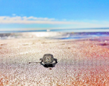 The ring! (@ Kinlock Beach)