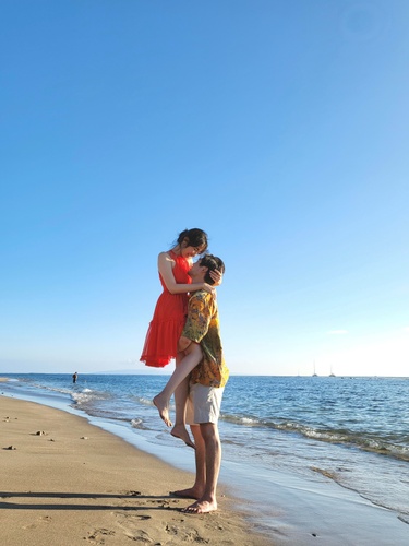 Special thanks to Jessica Richard for taking great pictures of us in Hawaii. Now our fun and loving moments are beautifully captured forever.
