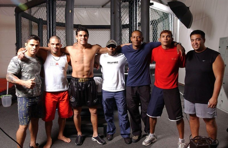 Em 2004, bastidores do treinamento de Vitor Belfort para disputa do cinturão contra Randy Couture