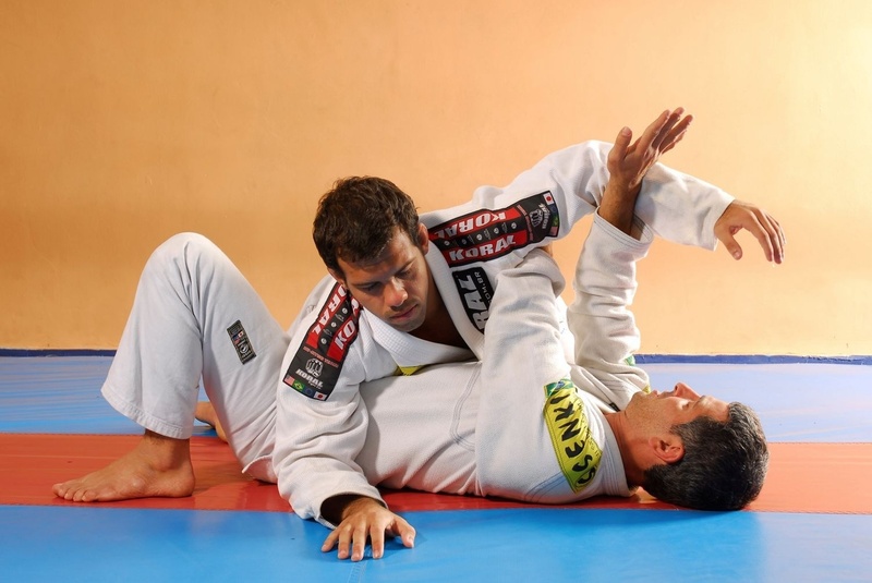 BJJ Lessons: Vini Aieta teaches how to take the back escaping from side control