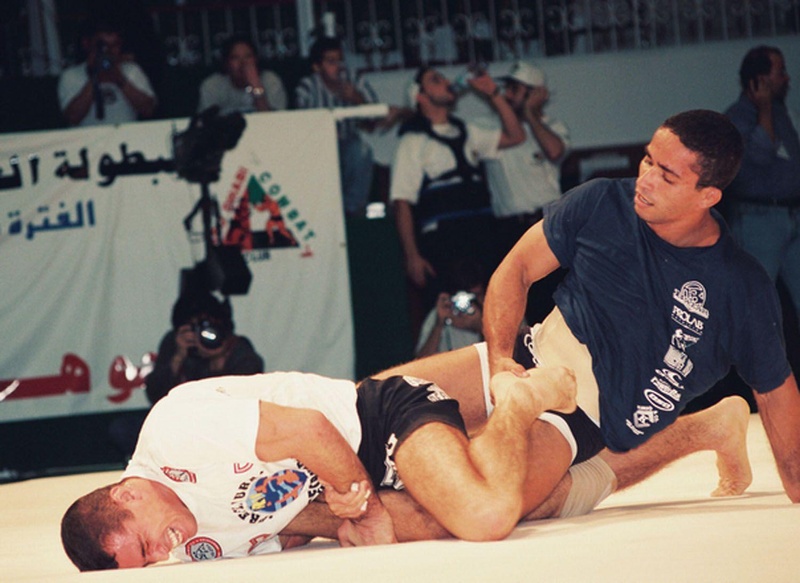 Depois de passar pelo arqui-rival João Roque, Royler Gracie venceu o campeão de 98, Alexandre Soca na final e faturou o título da categoria até 65kg