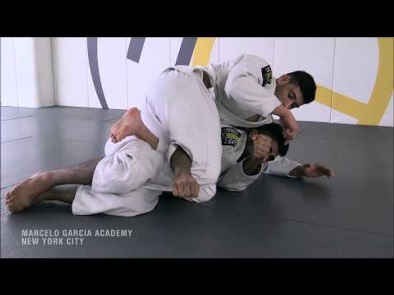 Brazilian Jiu-Jitsu: Matheus Diniz ensina como surpreender seu adversário com um ataque duplo da meia-guarda