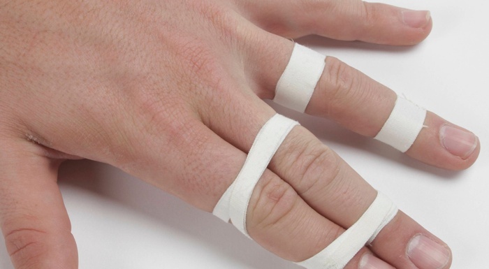 Taping your fingers for Brazilian Jiu-Jitsu