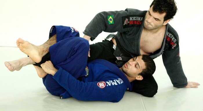 Brazilian Jiu-Jitsu: Bruno Malfacine ensina uma pegada pelas costas partindo da guarda-x