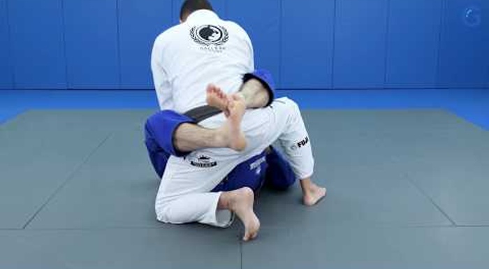 Adjust your game to pass the guard, with Renzo Gracie