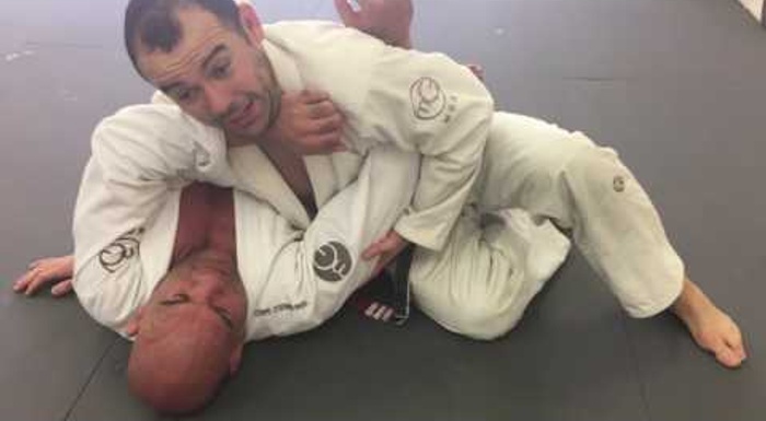 BJJ: Marcelo Garcia teaches how to pass the half-guard and finish on the armbar