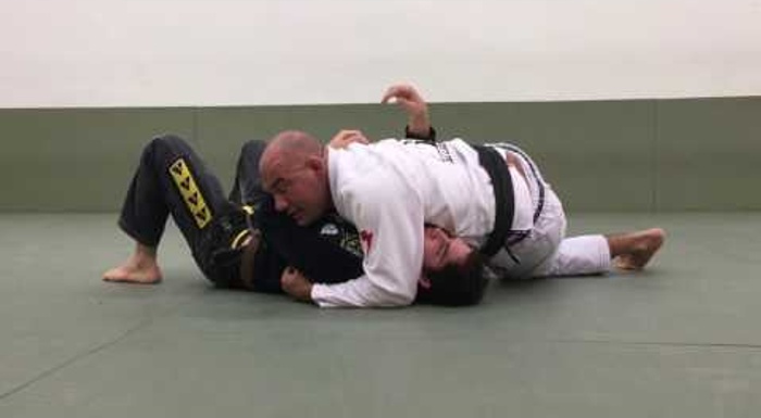 Jiu-Jitsu: Fabio Gurgel ensina estrangulamento do cem quilos
