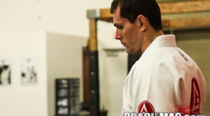 Catch a Class with Roger Gracie: The Mount