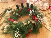 Adventskranz mit Trockenblumen & Tanne binden in Berlin