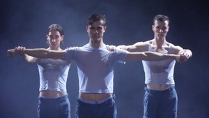 Triple Bill Tanzabend  Duo GLÄNZ - „Sound of(f)… Movement, Interlude“ // ANNA & MAÉ - 7 AM // LILIT HAKOBYAN - LUCK