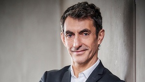 Knacki Deuser: Nicht jammern - Lächeln!