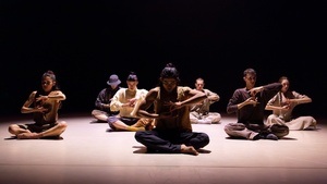 Matthew William Robinson / Helge Letonja mit dem Ensemble Of Curious Nature: New Artifacts