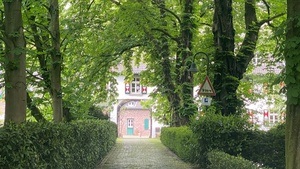 Urlaub in Köln | Schlösser, Burgen, Rittergüter ... und was von ihnen übrig blieb | Radtour