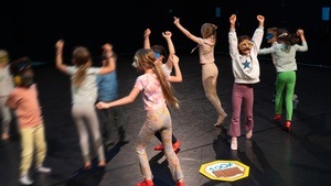 young artists: Zartbitter Bittersüß