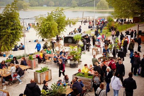 Abenteueroase Am Strand Der Blackfoot Beach Am Fuhlinger See