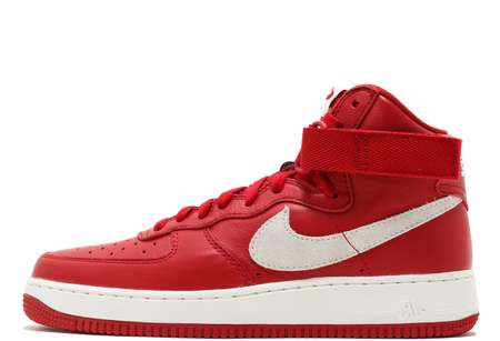 NIKE AIR FORCE 1 WHITE / GYM RED