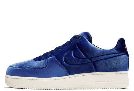 Nike Air Force 1 Low Premium 3 Velour Blue Void (2019) | AT4144