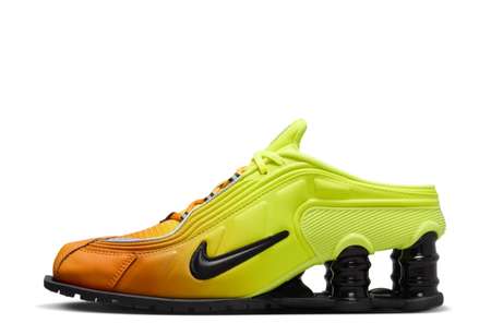 Nike x Martine Rose Shox MR4 WMNS 'Safety Orange' (2023) | DQ2401