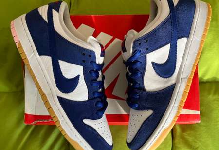 BEST of 2022? Nike SB Dunk Low (Los Angeles) Dodgers Review 