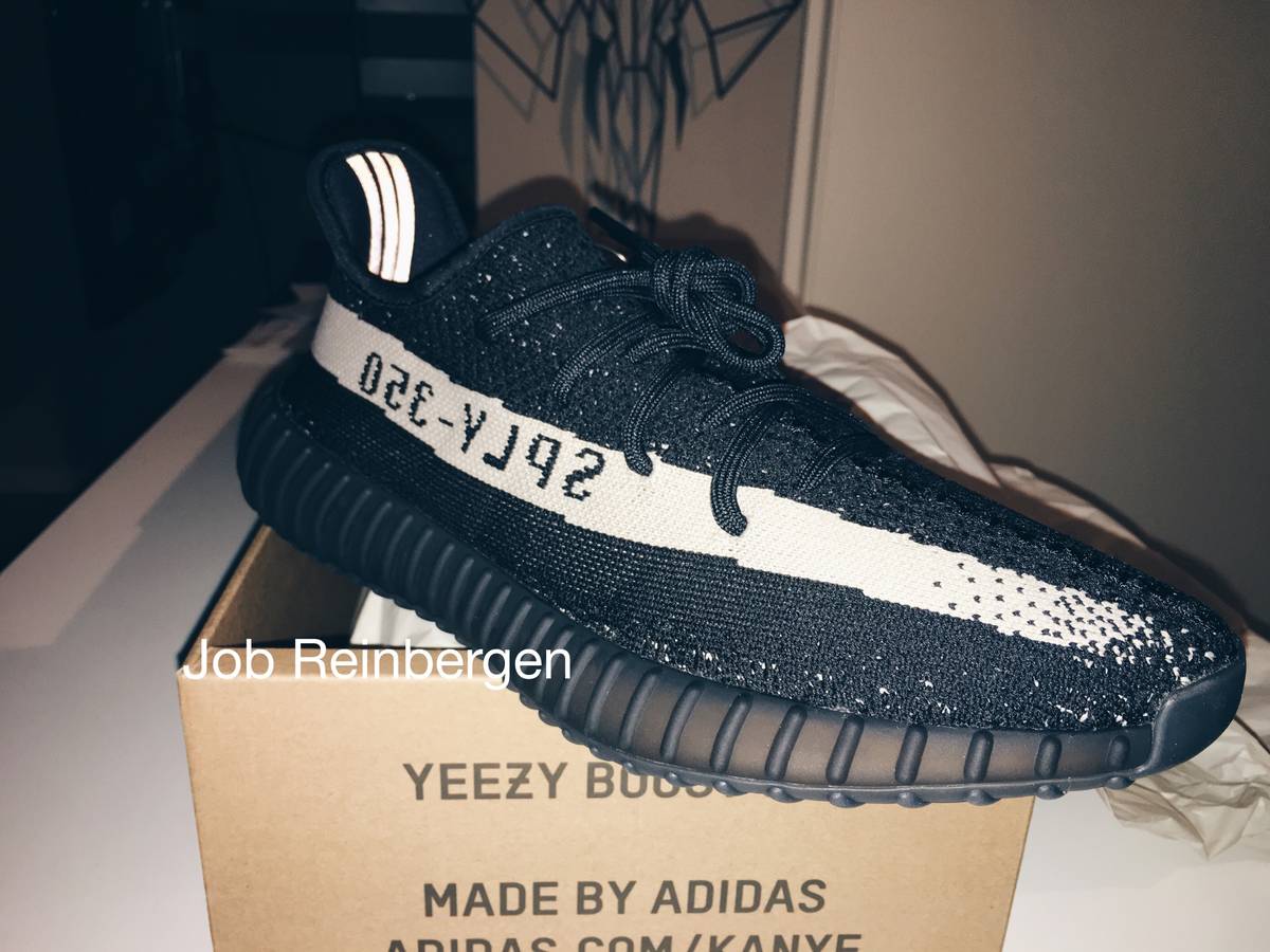Core Black Yeezy Boost 350 V2 (BY 1604) Fake vs Yeezys For All