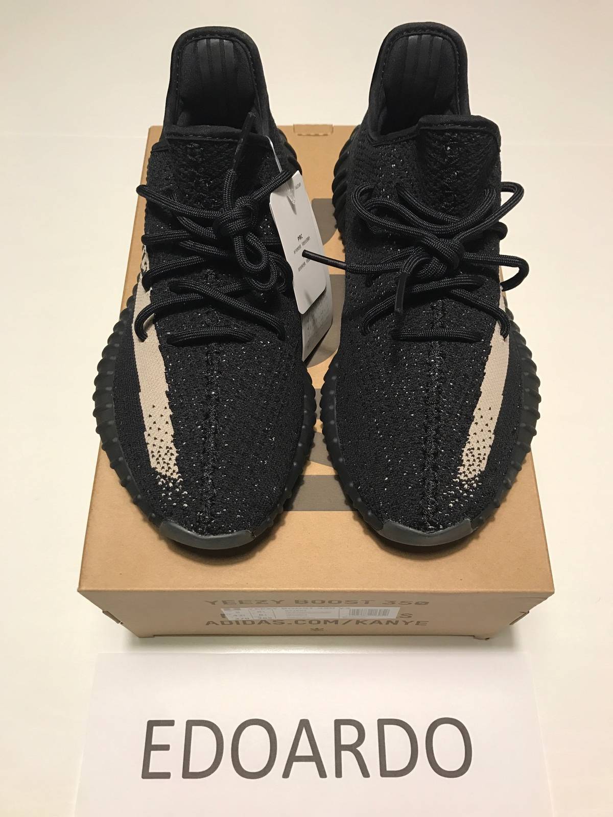 AUTHENTIC YEEZY BOOST 350 V 2 CORE BLACK WHITE / RED