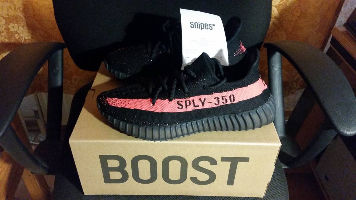 YEEZY BOOST 350 v2 black / red BY 9612 from kicksonly