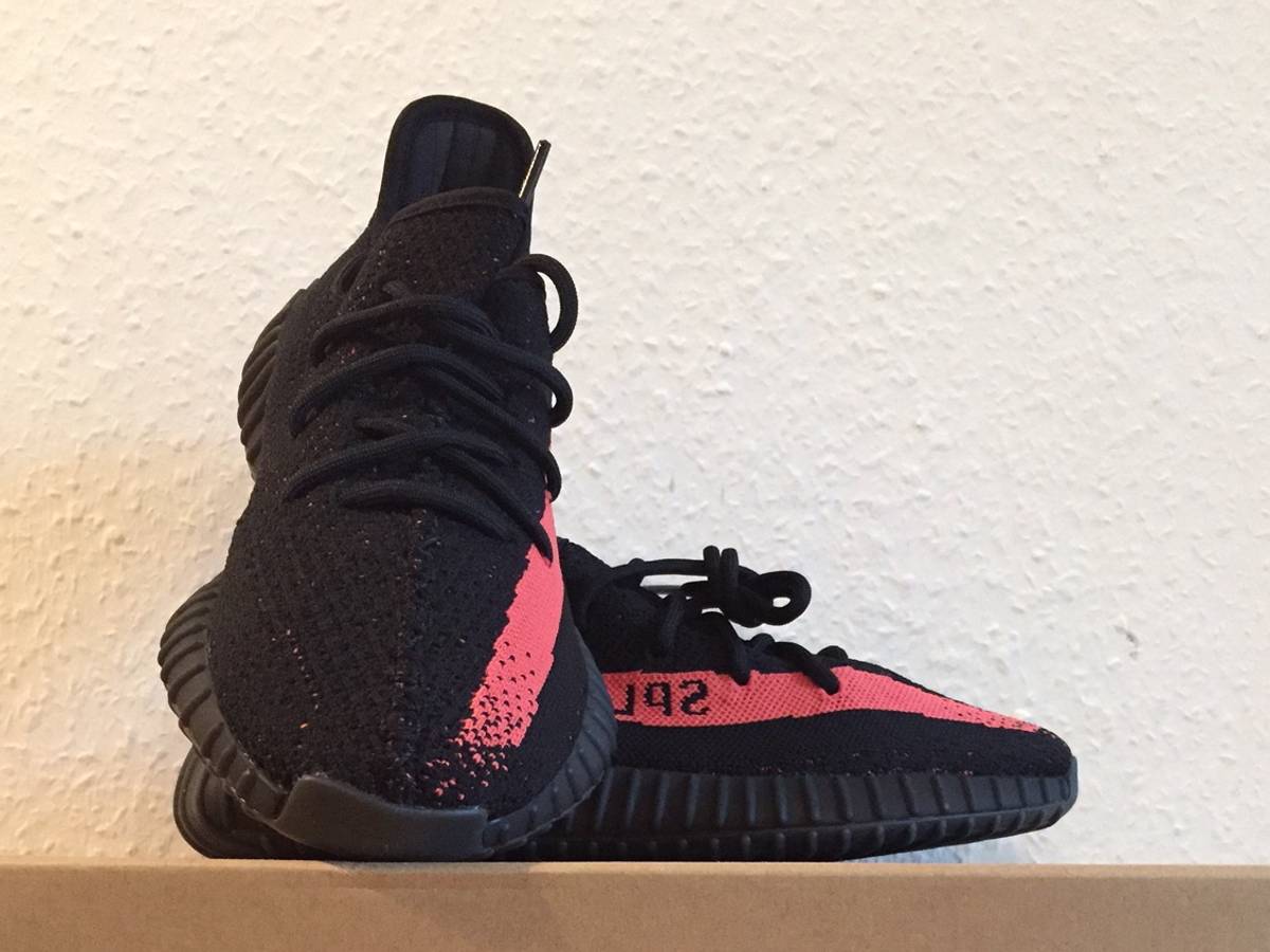 In Hand Early adidas Yeezy Boost 350 v2 'black / red' CP 9652
