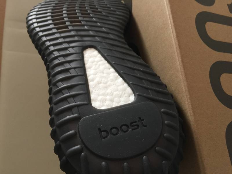 Review \\ u u 2626 On Feet: Adidas Yeezy Boost 350 v2 'Black / Red'