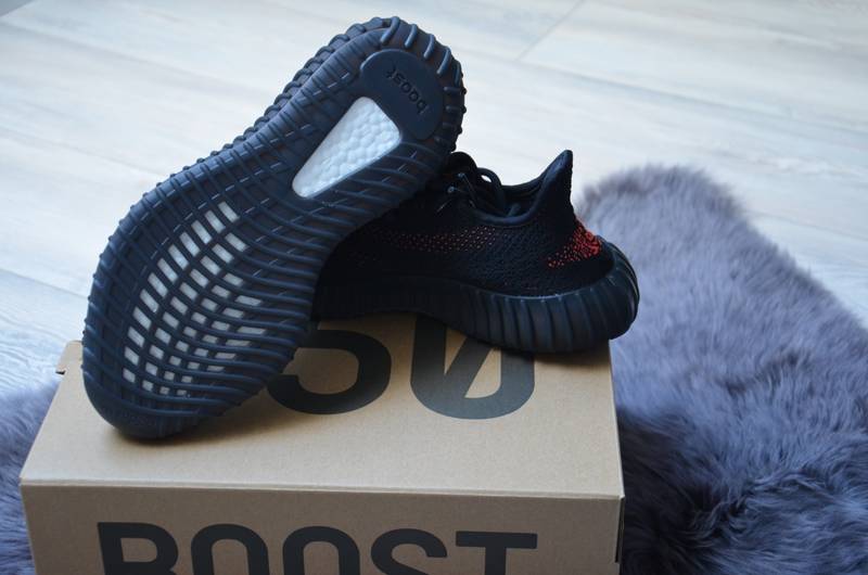 NEW ADIDAS YEEZY BOOST 350 v2 Core Black Red CP 9652