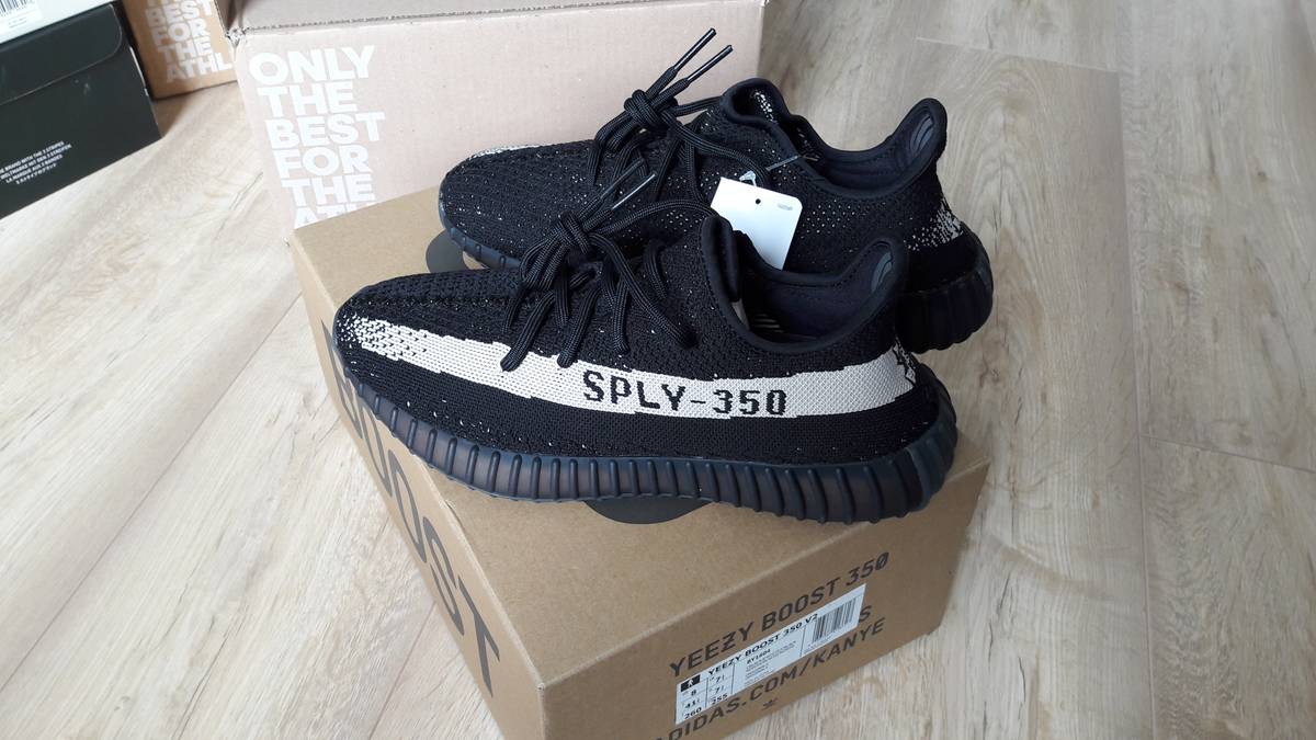 US 12 adidas YEEZY BOOST 350 V 2 BY 9612 cblack / red