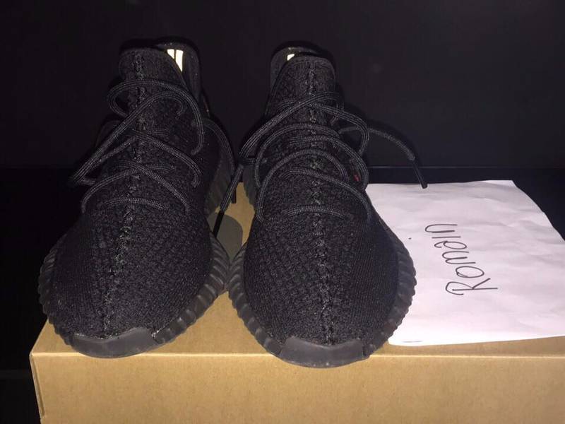 Adidas Yeezy 350 v2 Bred UK 5.5 Leicester, Leicestershire