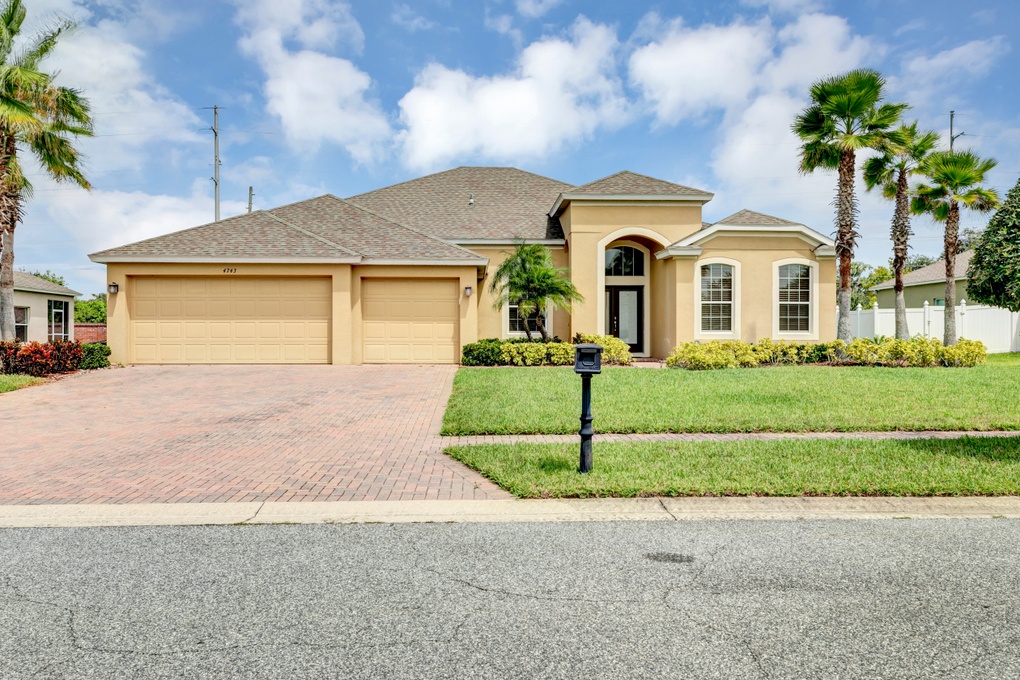 4743 Legacy Oaks Dr Edgewood, FL 32839 RP Funding Florida Mortgages