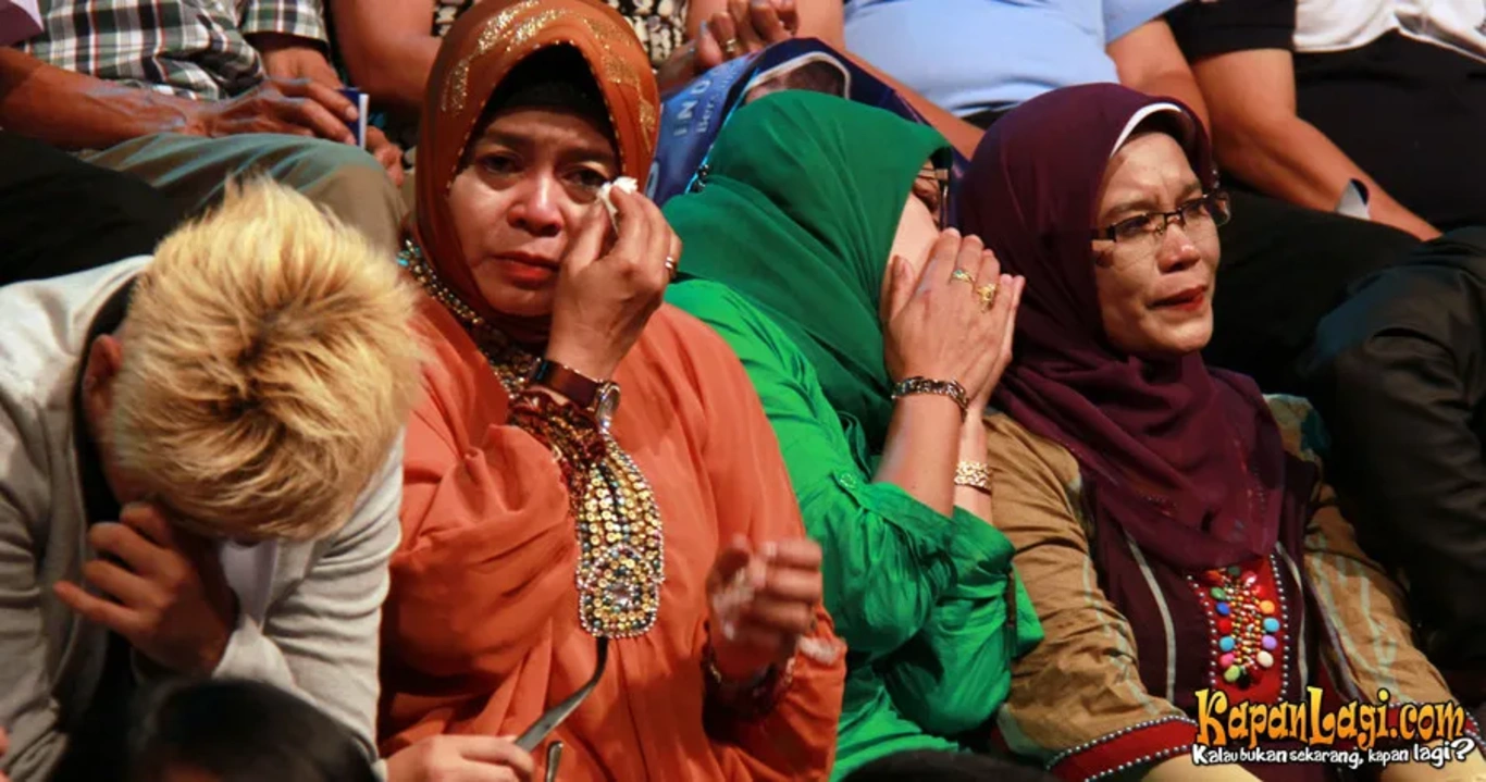 Jika Anda tidak melihat foto Alan Big Brother, kemungkinan karena foto dengan nomor tersebut tidak tersedia di Kapanlagi.com™