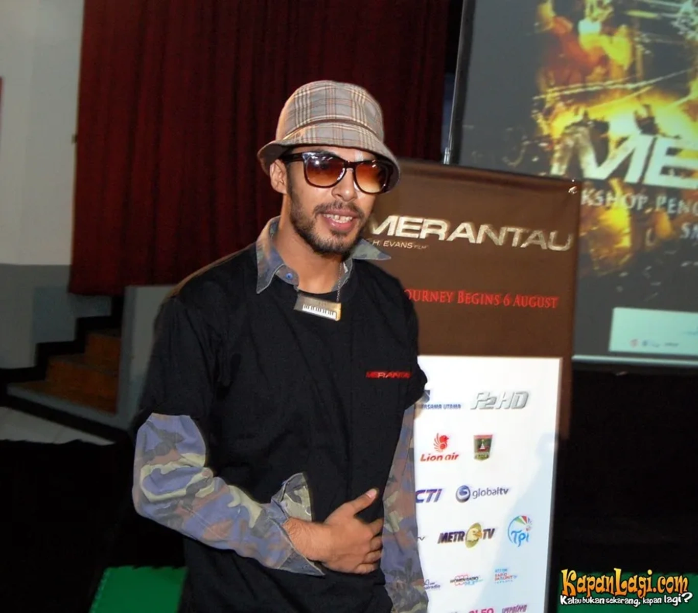 Jika Anda tidak melihat foto Alex Abbad, kemungkinan karena foto dengan nomor tersebut tidak tersedia di Kapanlagi.com™