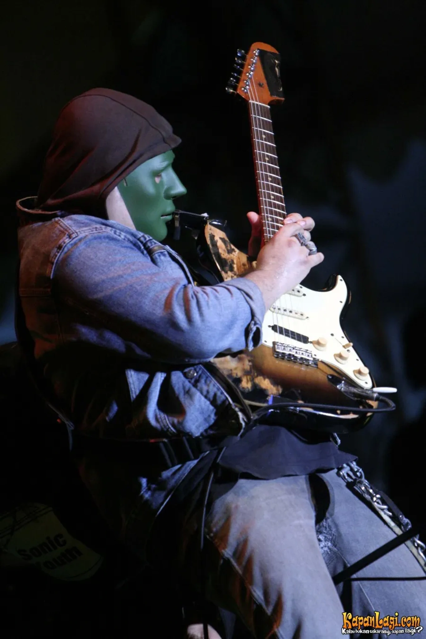 Jika Anda tidak melihat foto All Indonesian Rock Stars, kemungkinan karena foto dengan nomor tersebut tidak tersedia di Kapanlagi.com™