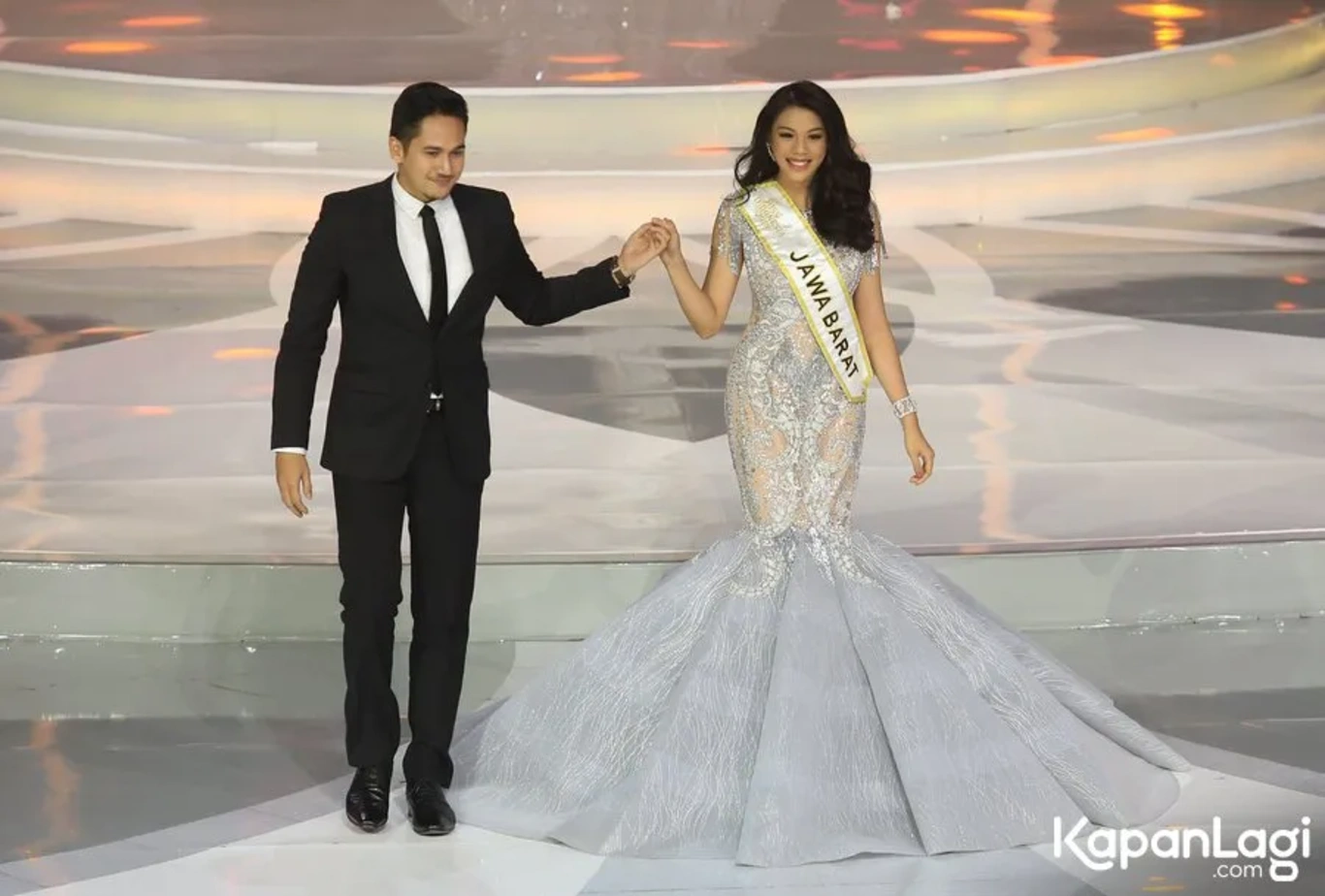 Jika Anda tidak melihat foto Alya Nurshabrina, kemungkinan karena foto dengan nomor tersebut tidak tersedia di Kapanlagi.com™