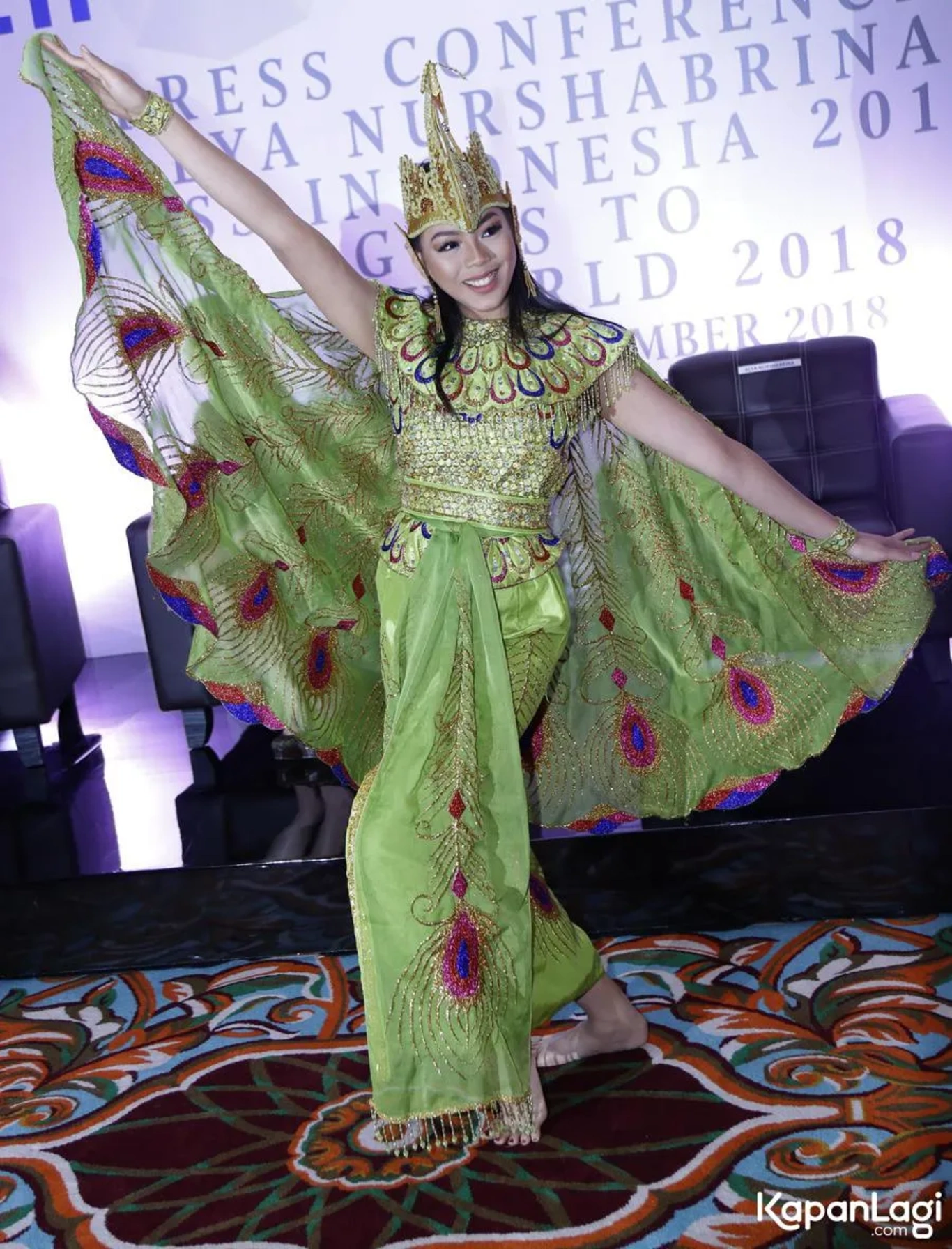 Jika Anda tidak melihat foto Alya Nurshabrina, kemungkinan karena foto dengan nomor tersebut tidak tersedia di Kapanlagi.com™