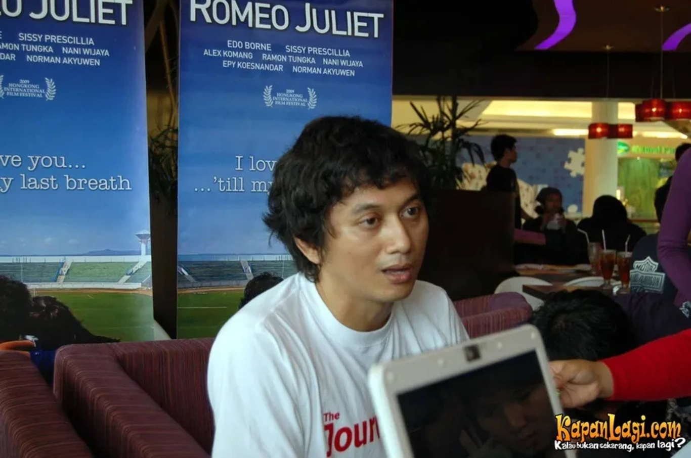 Jika Anda tidak melihat foto Andi Bachtiar, kemungkinan karena foto dengan nomor tersebut tidak tersedia di Kapanlagi.com™