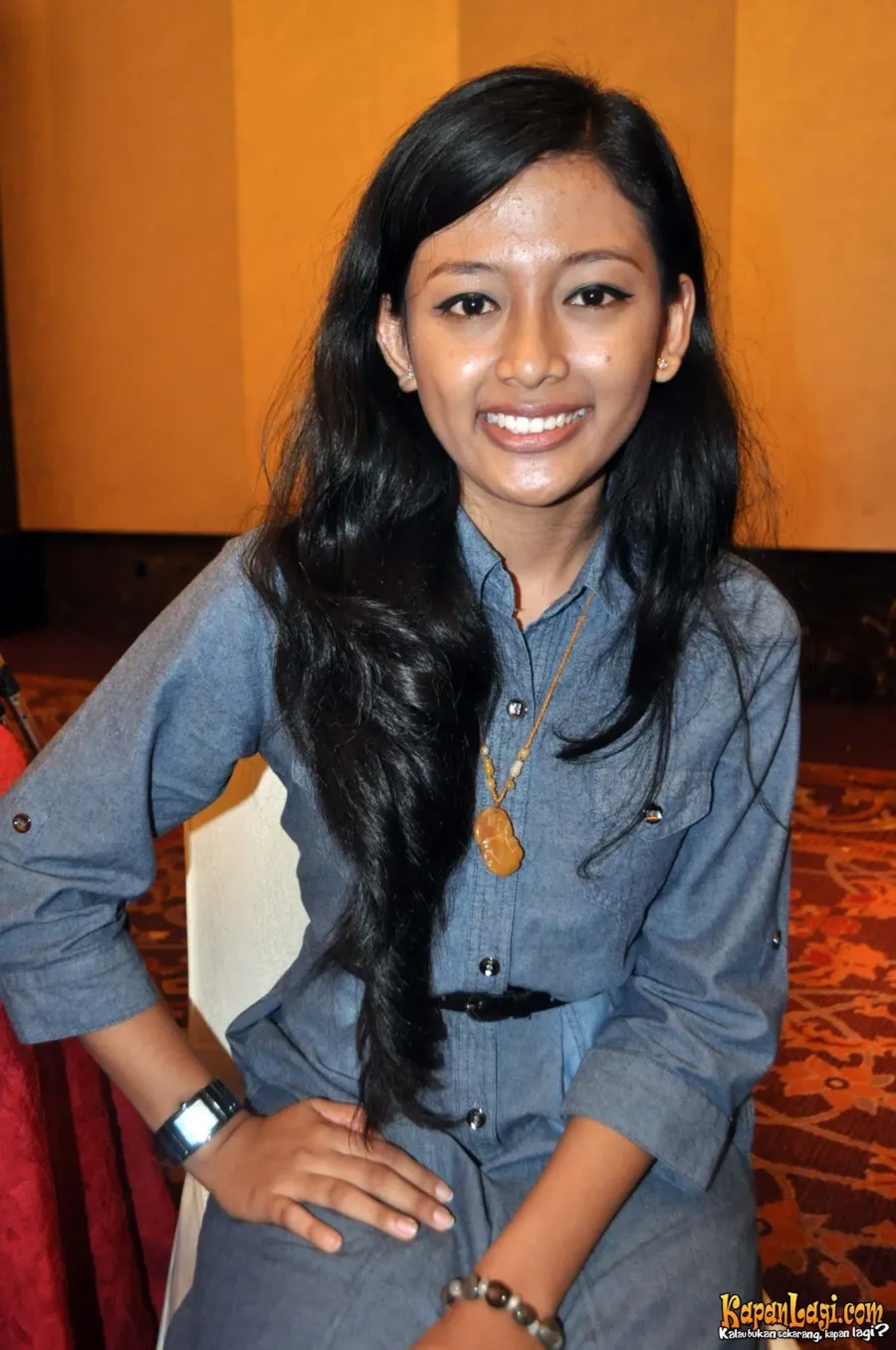 Jika Anda tidak melihat foto Annisa Hertami Kusumastuti, kemungkinan karena foto dengan nomor tersebut tidak tersedia di Kapanlagi.com™