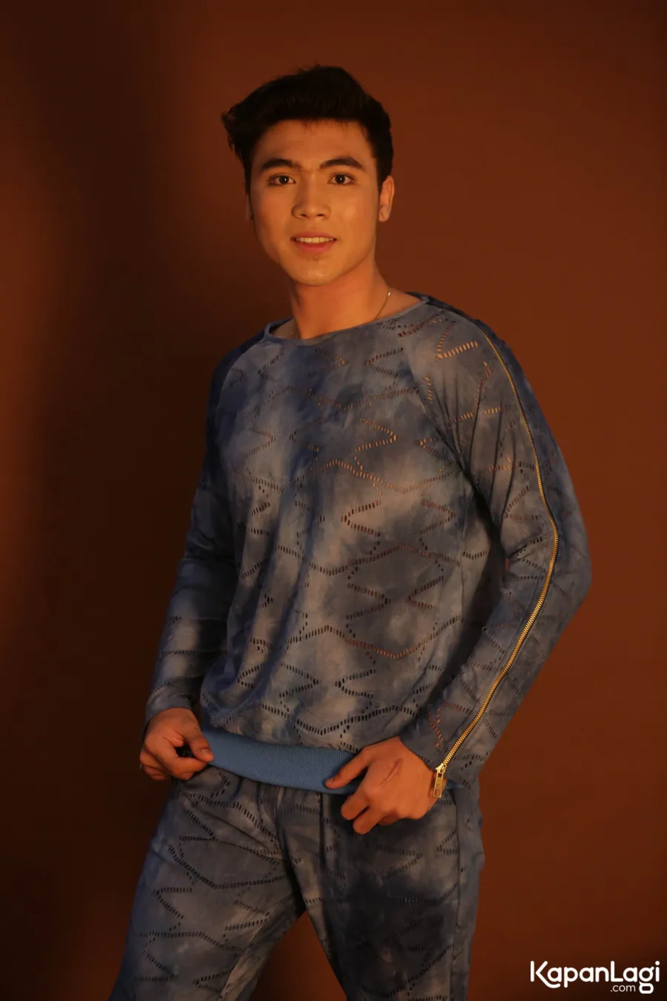 Jika Anda tidak melihat foto Antonio Agastia, kemungkinan karena foto dengan nomor tersebut tidak tersedia di Kapanlagi.com™