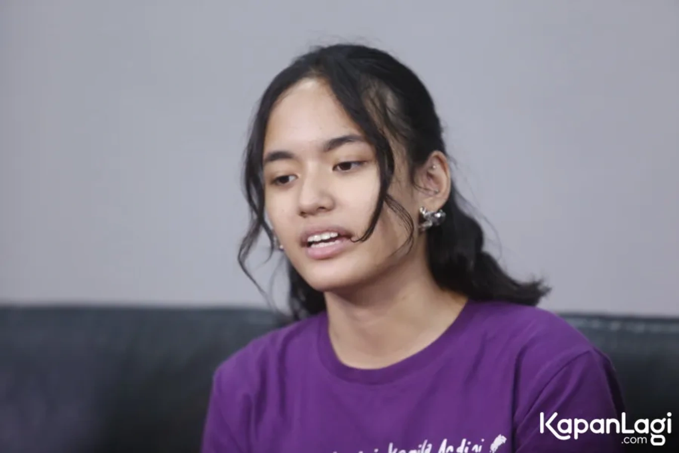 Jika Anda tidak melihat foto Arawinda Kirana, kemungkinan karena foto dengan nomor tersebut tidak tersedia di Kapanlagi.com™