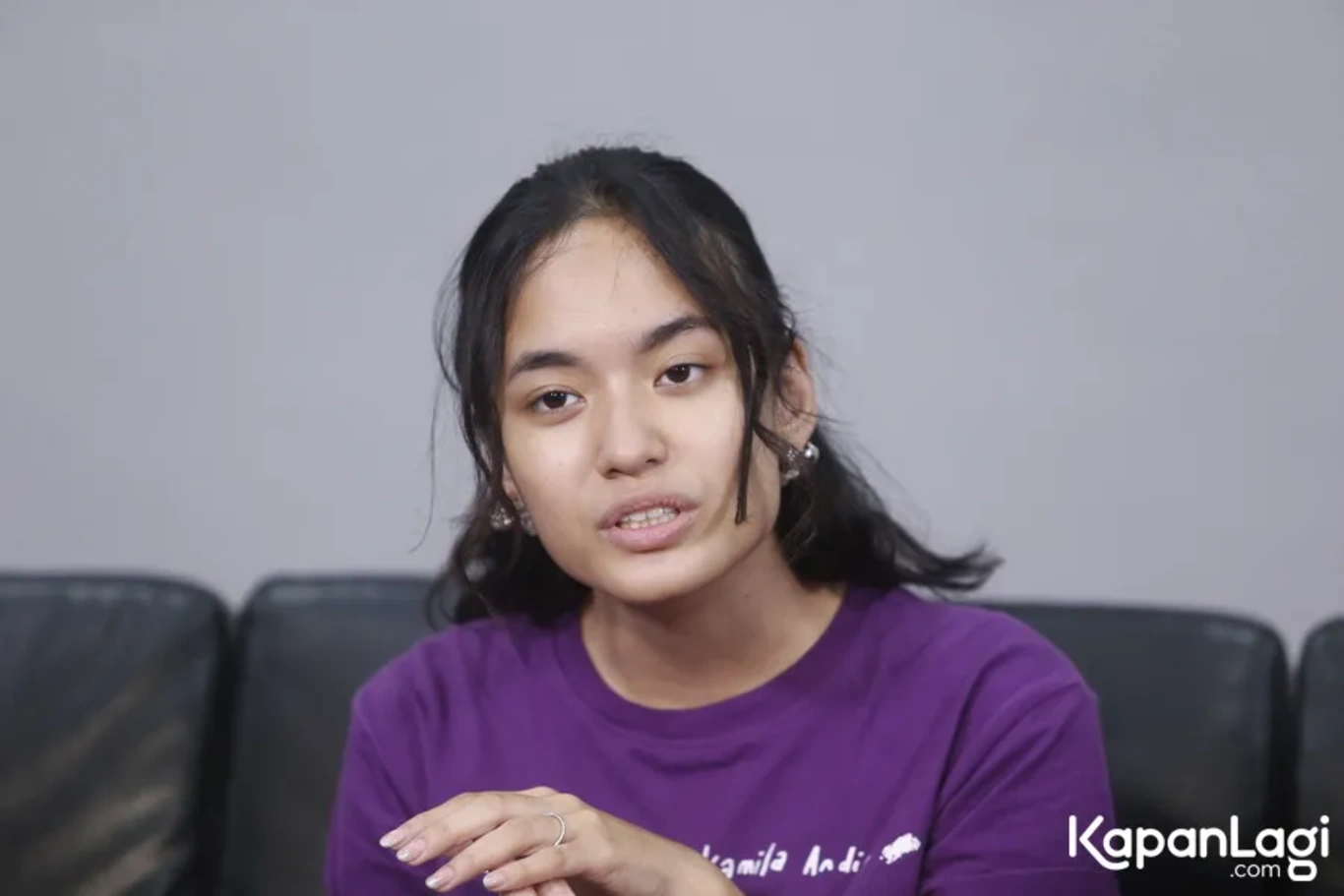 Jika Anda tidak melihat foto Arawinda Kirana, kemungkinan karena foto dengan nomor tersebut tidak tersedia di Kapanlagi.com™