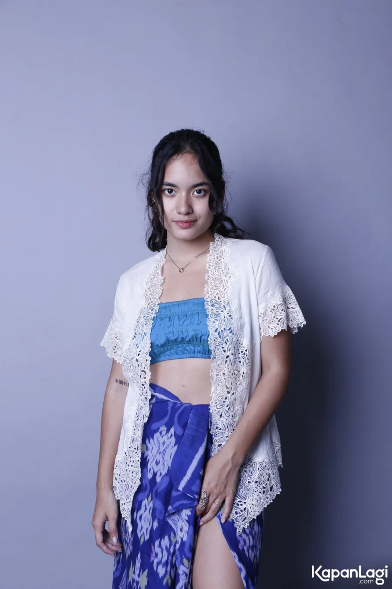 Jika Anda tidak melihat foto Arawinda Kirana, kemungkinan karena foto dengan nomor tersebut tidak tersedia di Kapanlagi.com™