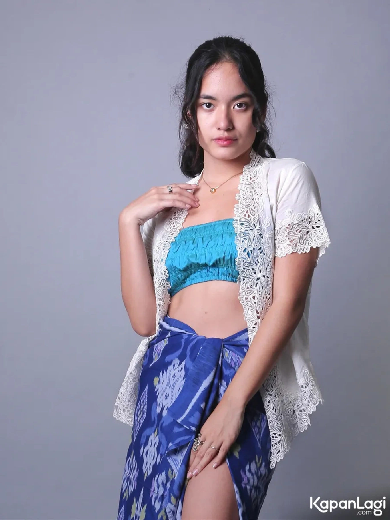 Jika Anda tidak melihat foto Arawinda Kirana, kemungkinan karena foto dengan nomor tersebut tidak tersedia di Kapanlagi.com™