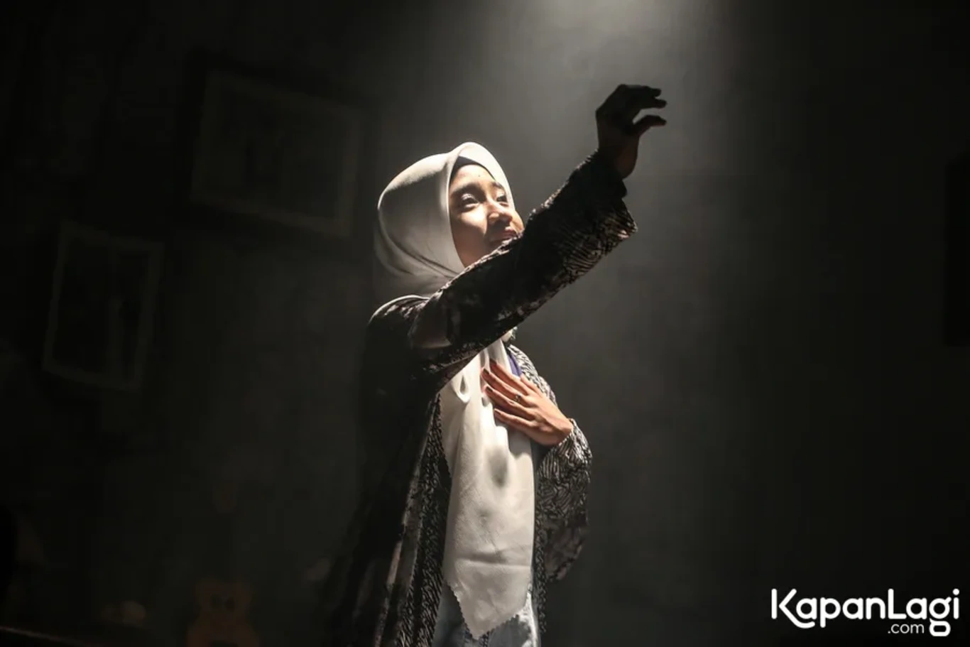 Jika Anda tidak melihat foto Arfa Marqia, kemungkinan karena foto dengan nomor tersebut tidak tersedia di Kapanlagi.com™